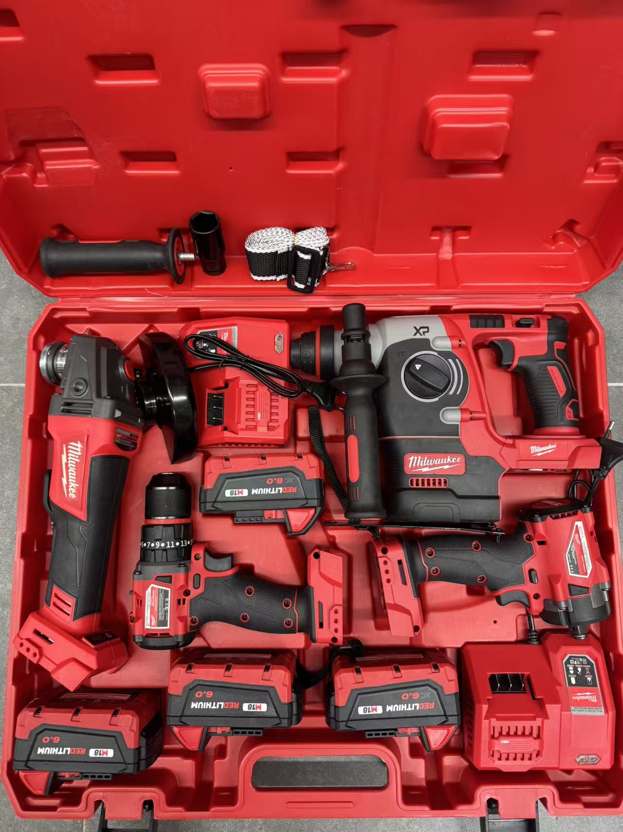 M18 Profesionalni 4u1 Set Alata sa 4x 6.0Ah Baterijama