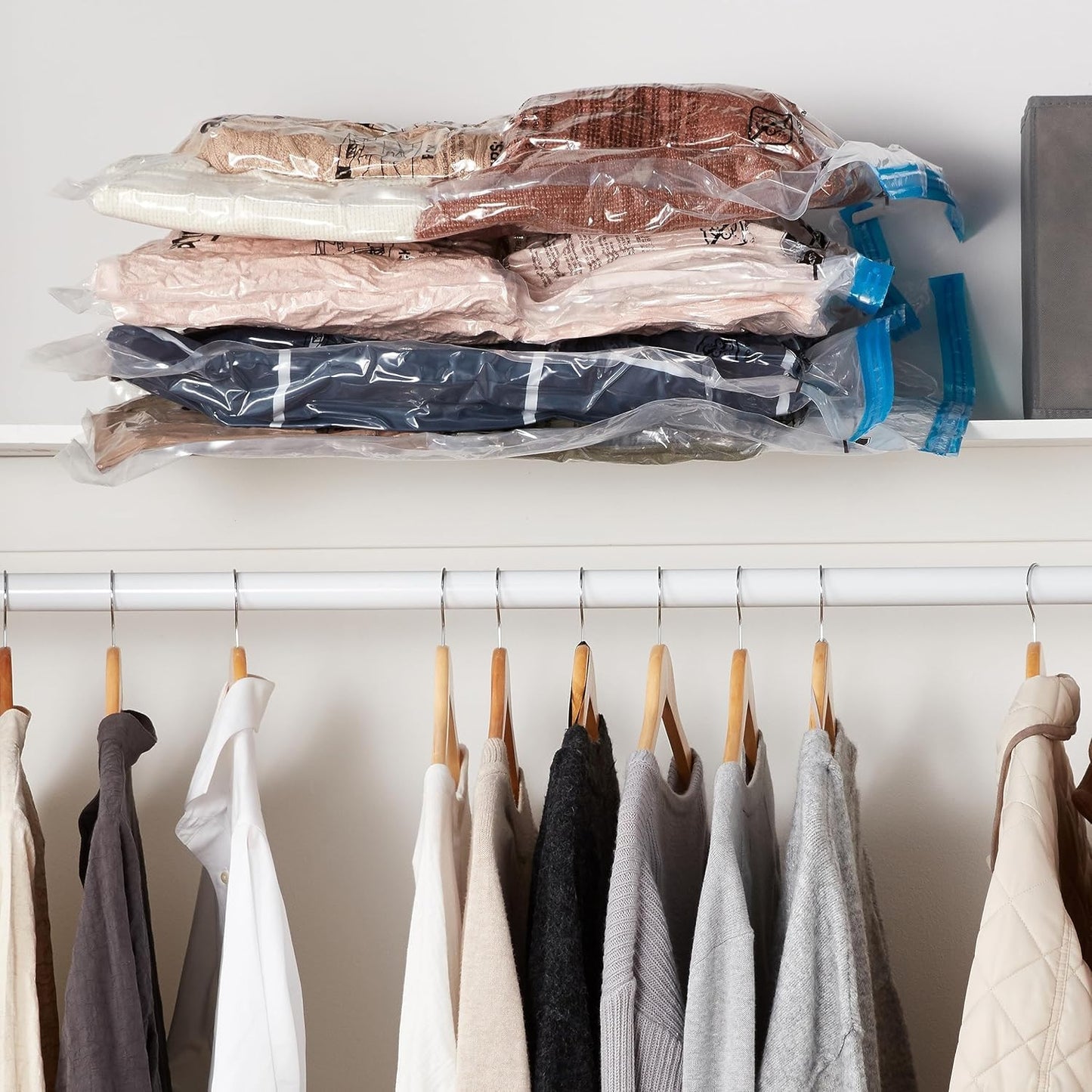 Vakum kese za orman 12 komada + rucna pumpa