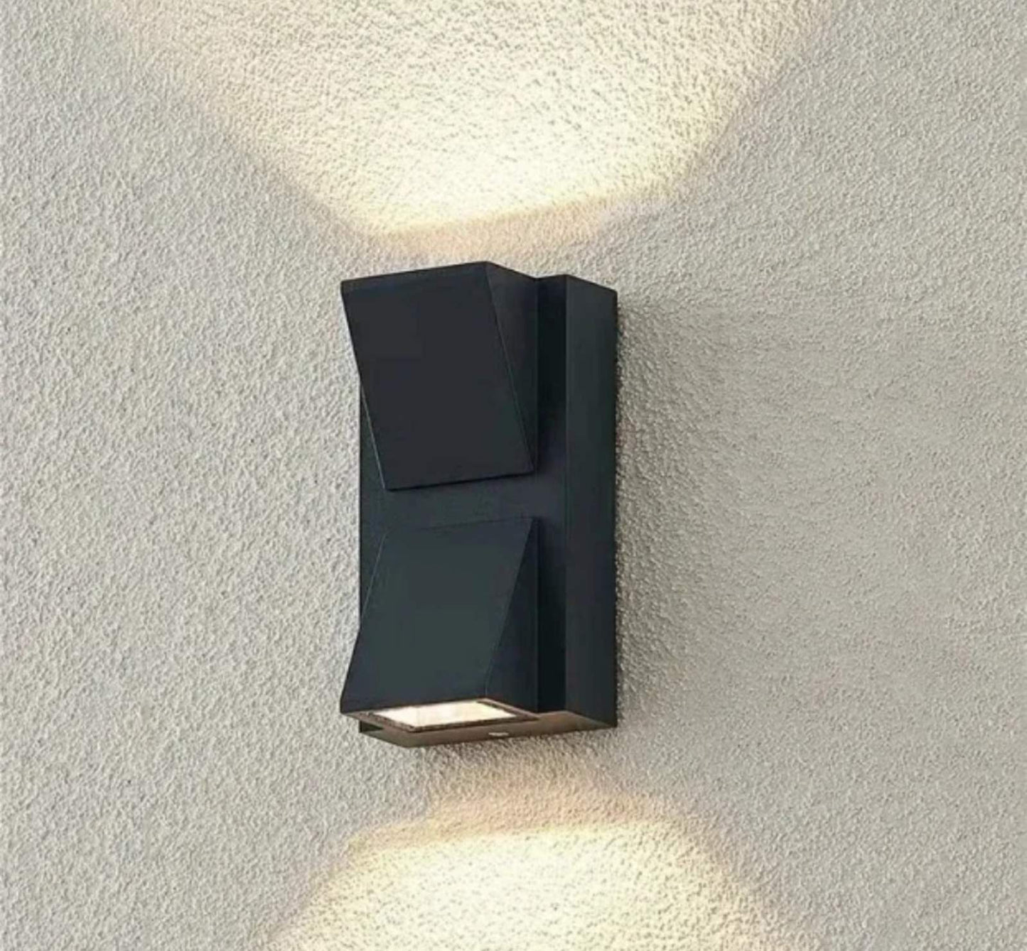 Zidna lampa za kuce i zgrade