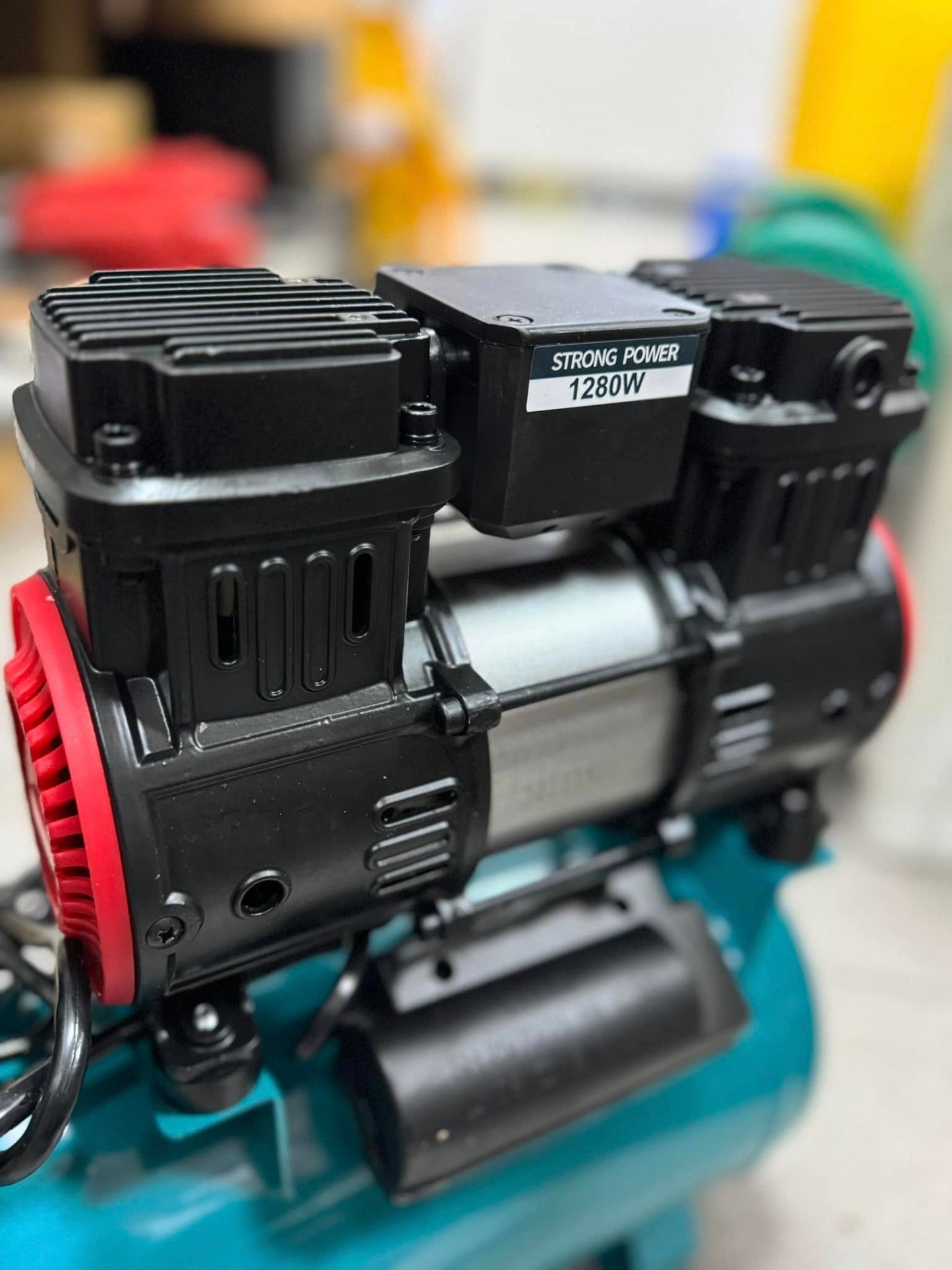 Vazdušni kompresor 9l 1280W