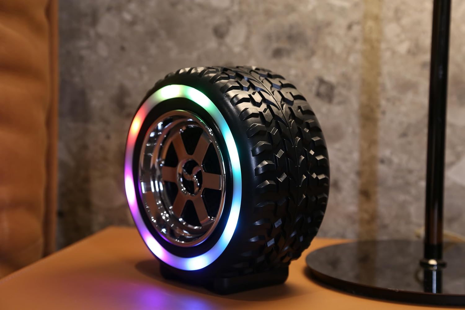 Bluetooth zvucnik tocak sa led svetlom