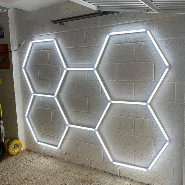 Megalight Hex LED Rasveta za Garažu – Profesionalno Osvetljenje za Auto Servis i Detailing Studio