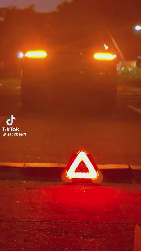 Sigurnosni LED trougao za radove na putu