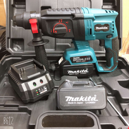 Makita Aku hilti bušilica 98v dve baterije